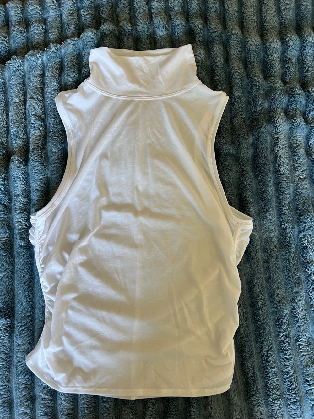 Lululemon White Sleeveless Turtleneck Top - Classic Women's Layering Tank